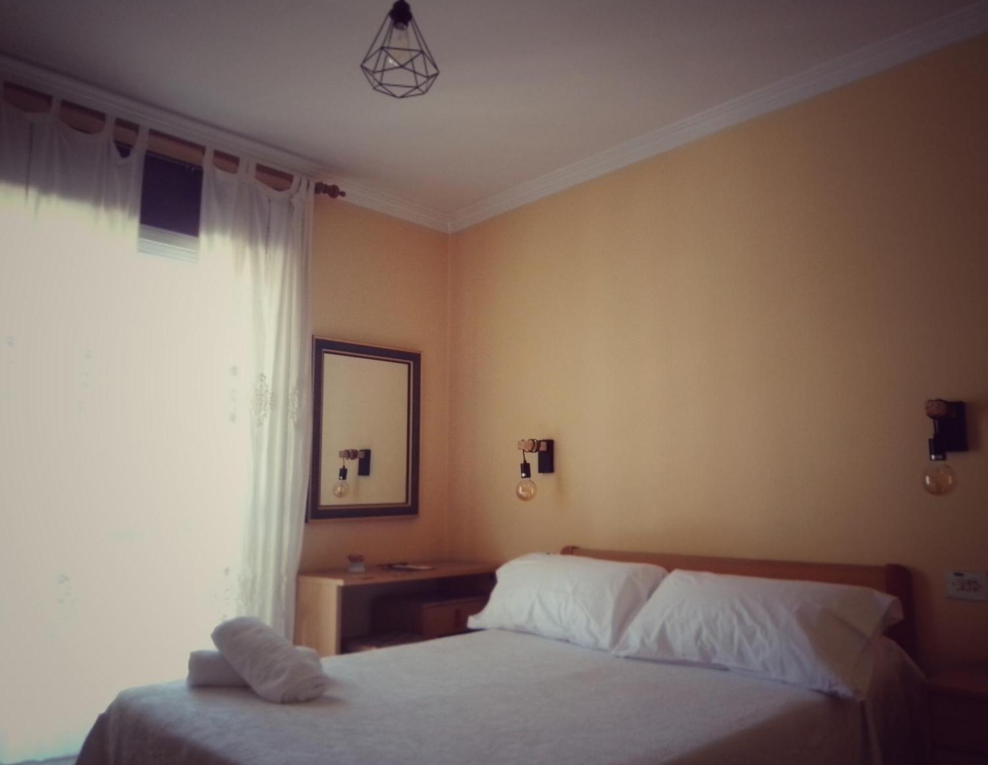 Hostal Pension Mar De Plata Lugo Luaran gambar
