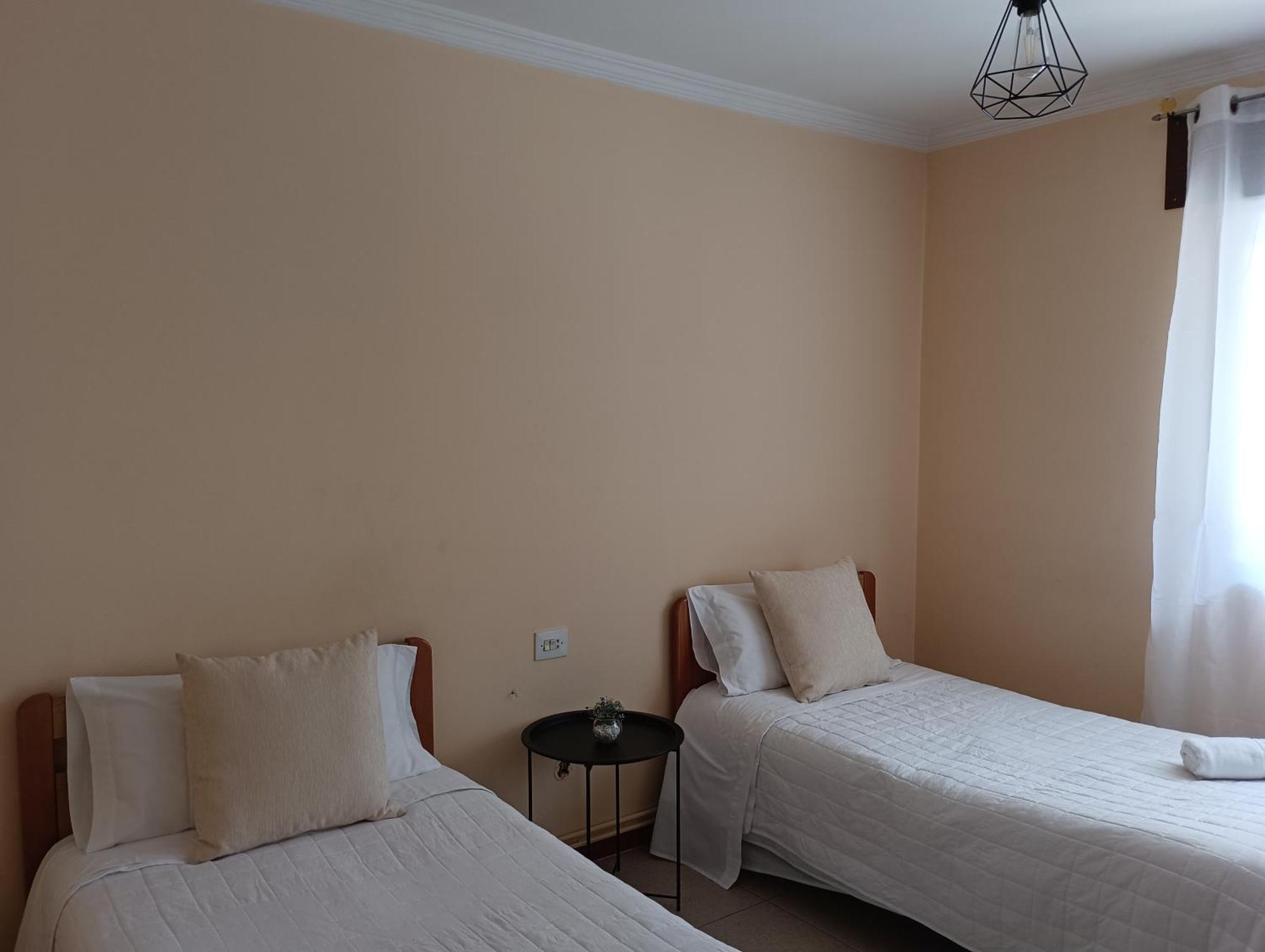Hostal Pension Mar De Plata Lugo Bilik gambar